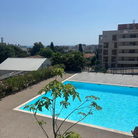 Apartmán With Sea View And Pool *
